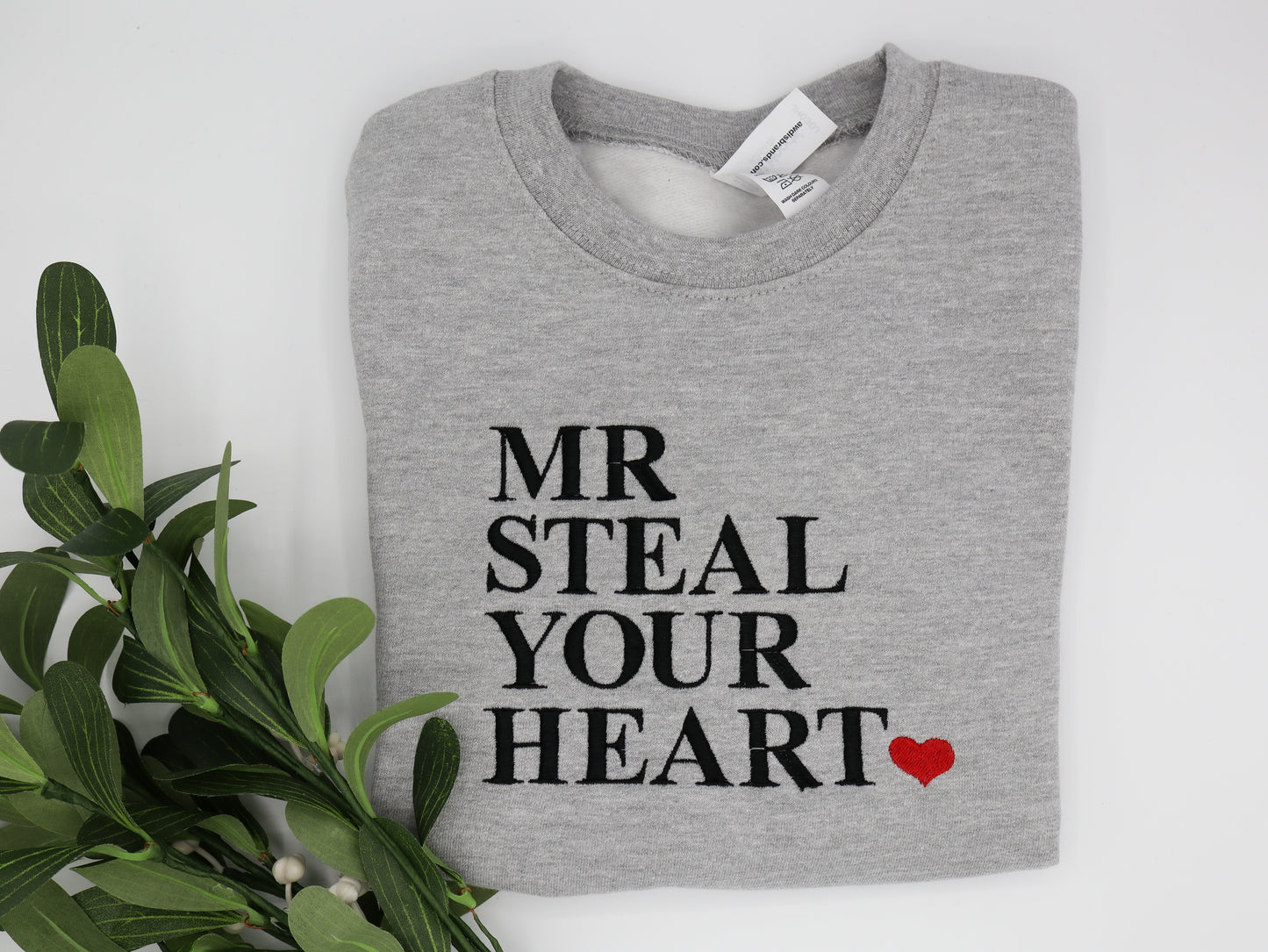 Grey sweater with embroidery Mr Steal your heart and loveheart