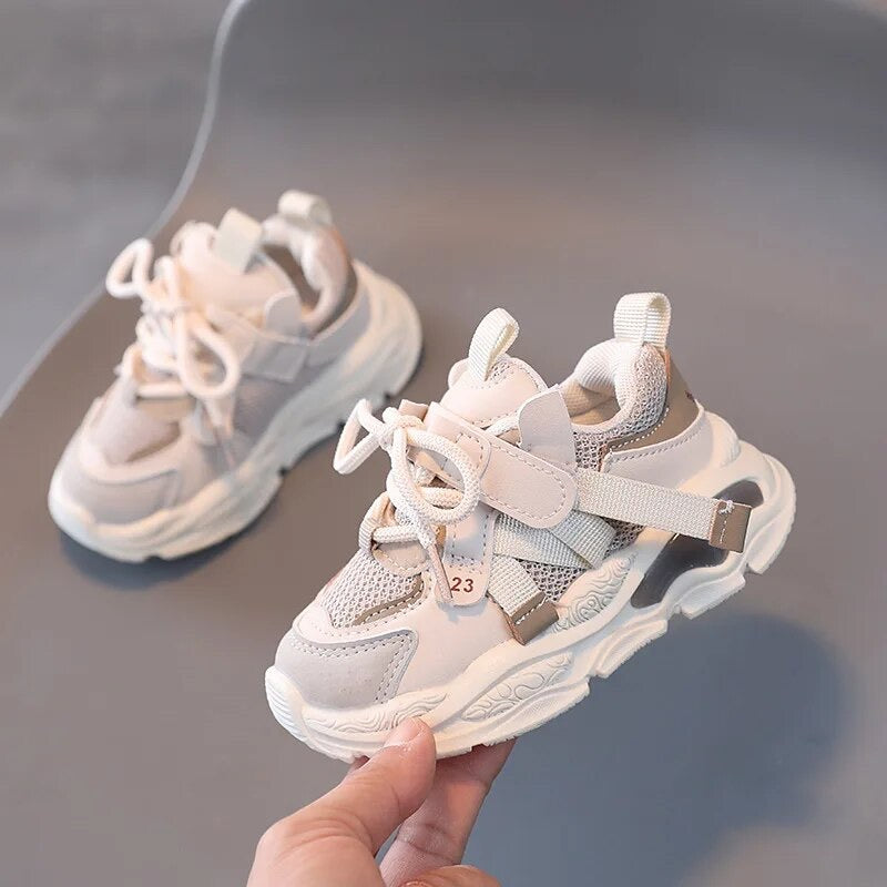 Kids and toddler trainers 