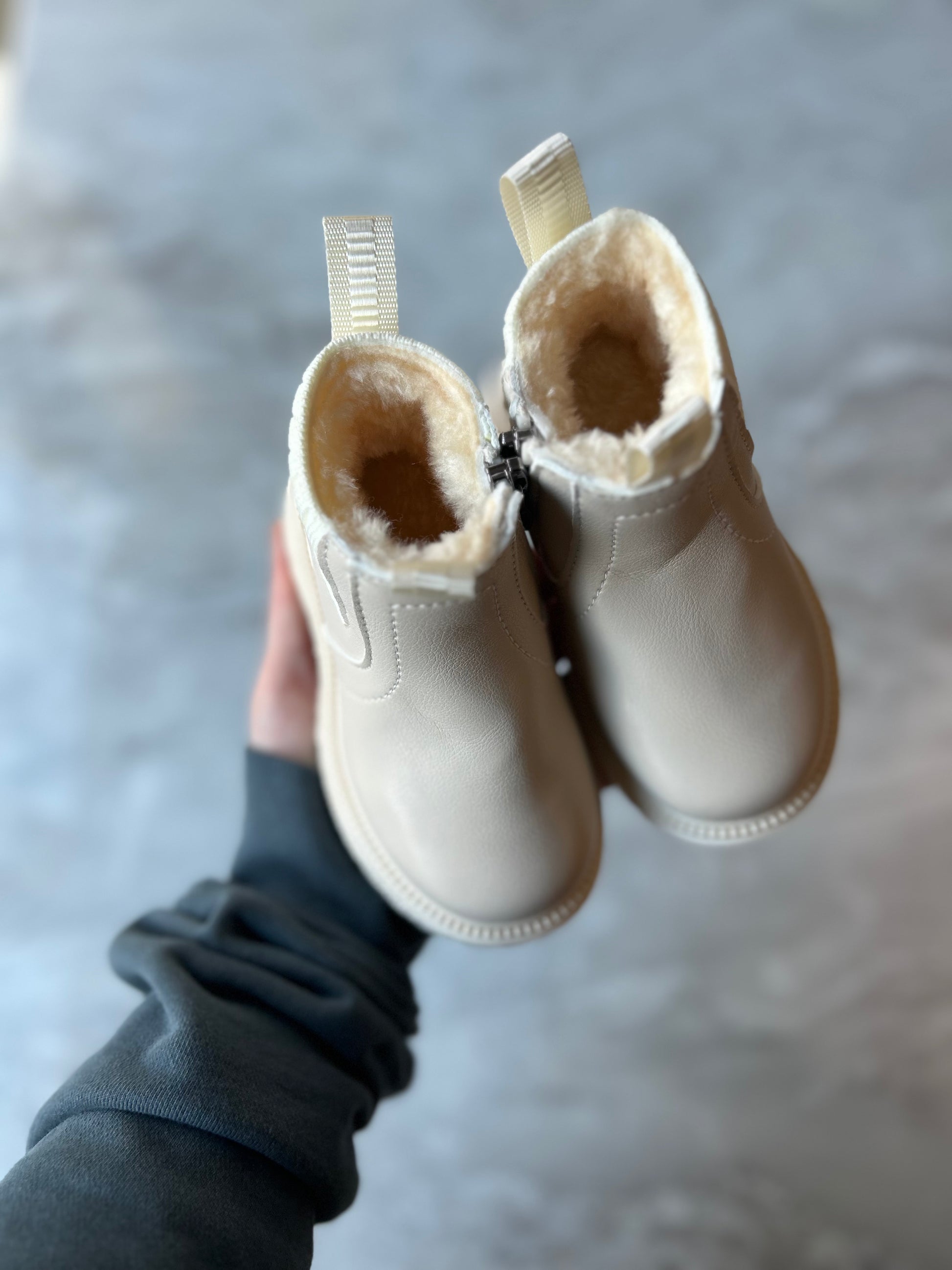 Fur Lined winter boots for toddlers and kids 