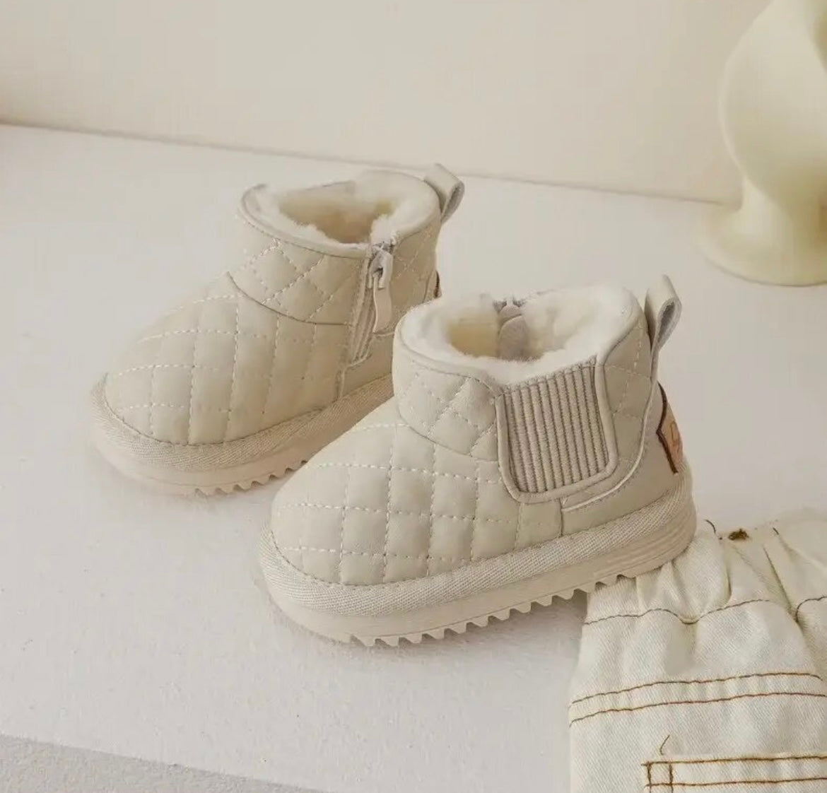 Quilted fur toddler and kids boots 
