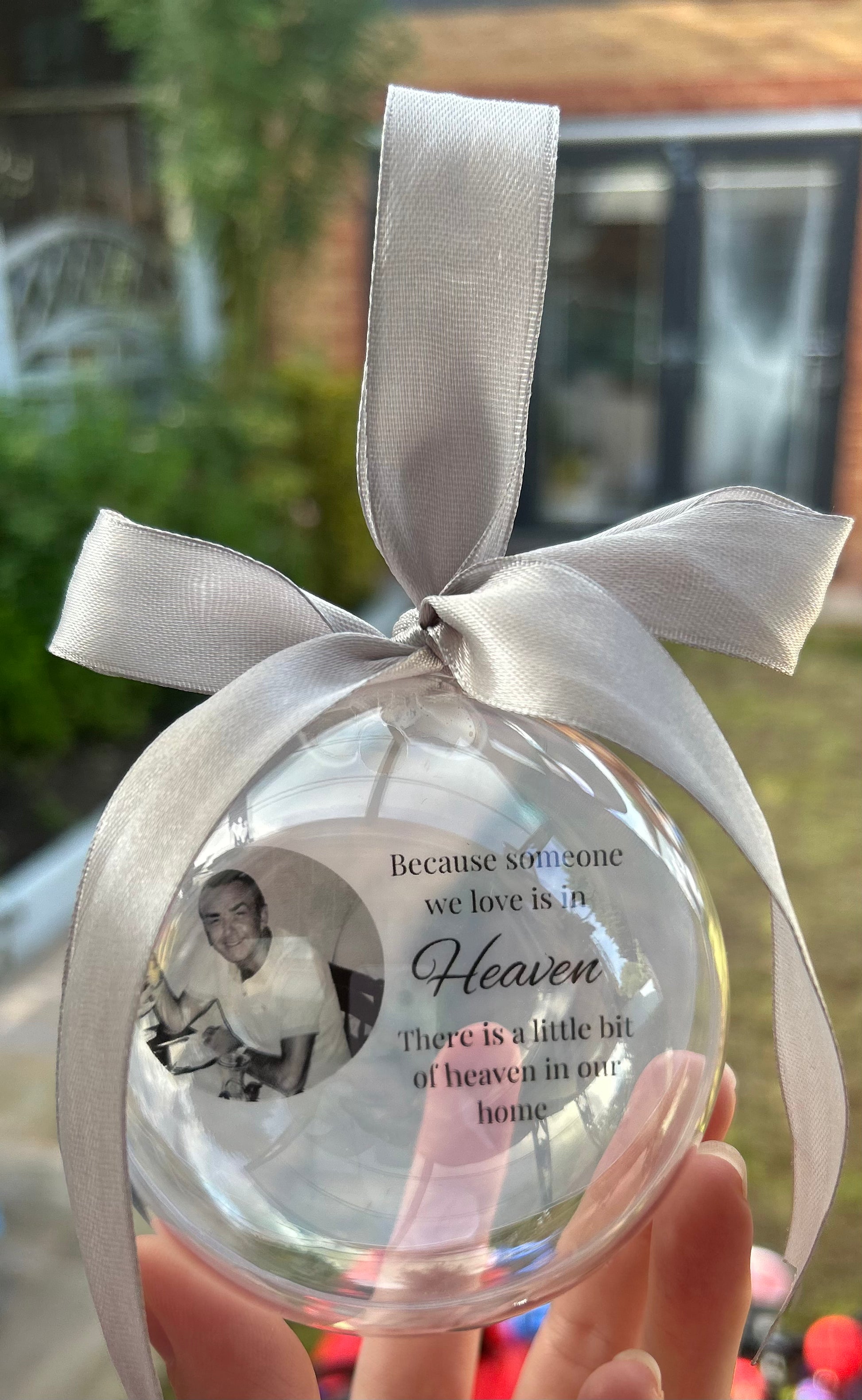 Memorial gift bauble 